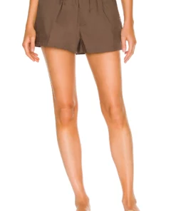L'Academie The Sabrina Short In Chocolate Brown