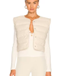 L'Academie The Dre Vest In Latte